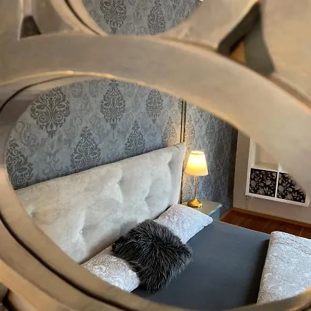 Boutique Landenberger Outlet Metzingen P12e Apartment